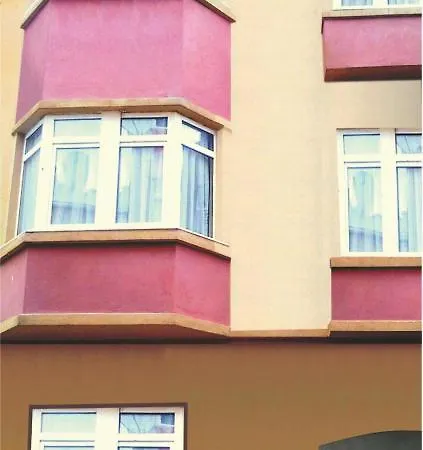 Kevin's Hostel *